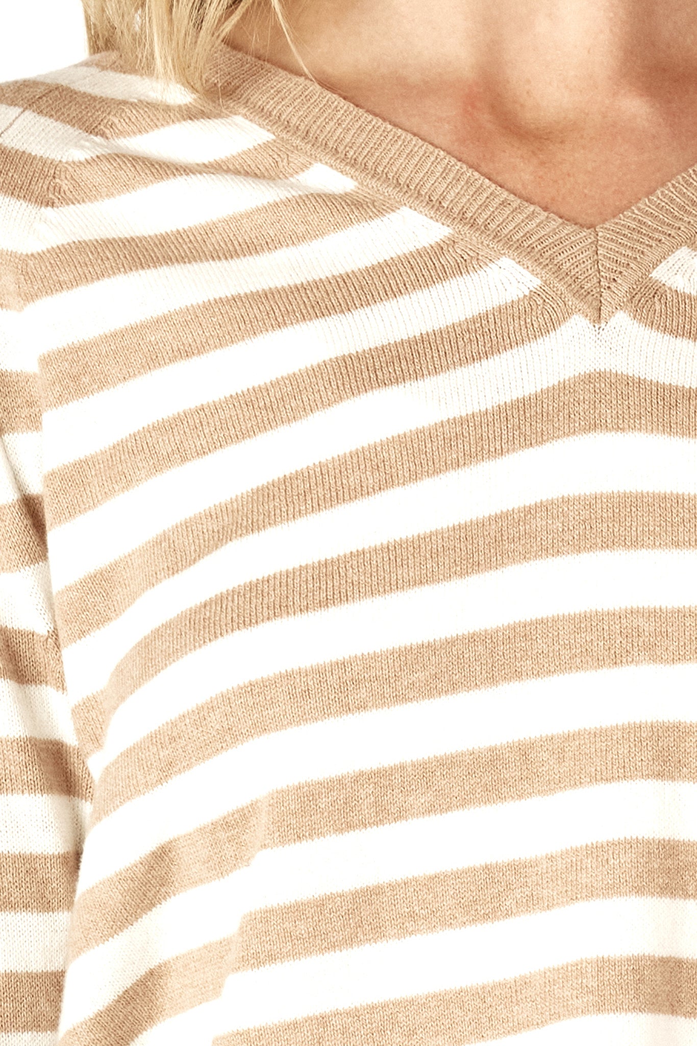 Essential Stripe V-Neck Oat