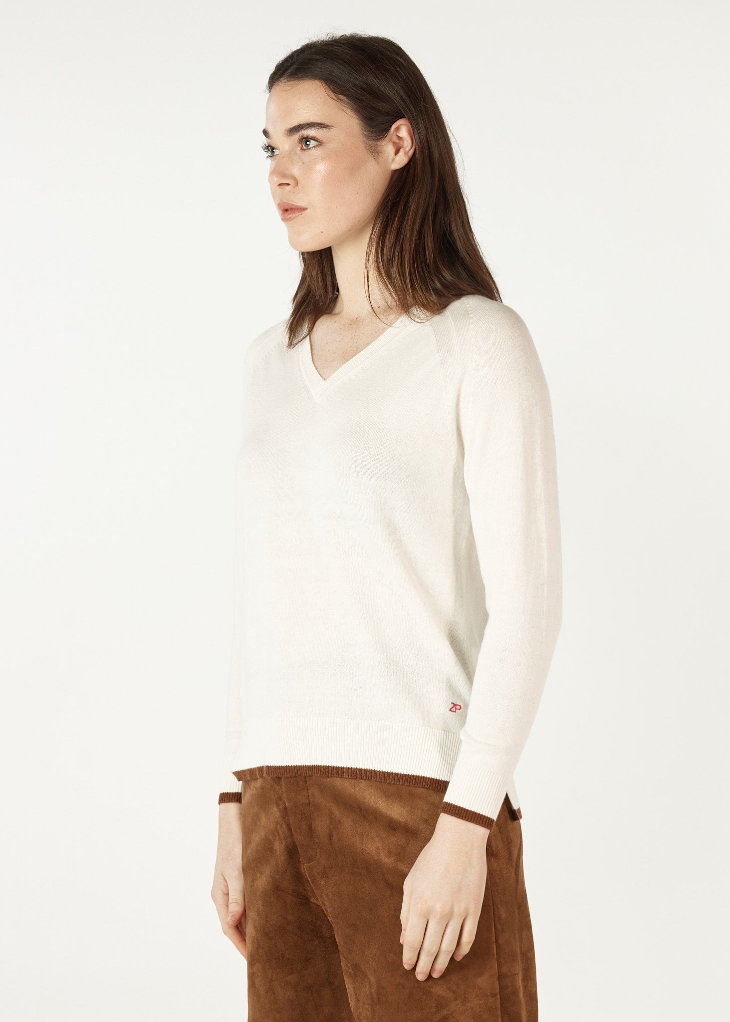 Essential V-Neck Pullover White